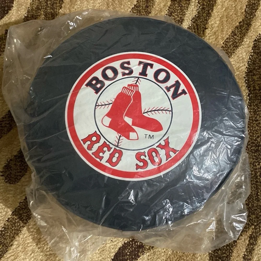 Imperial Boston Red Sox Bar Stool 30” High 360 Degree Swivel Seat New (NOTE)
